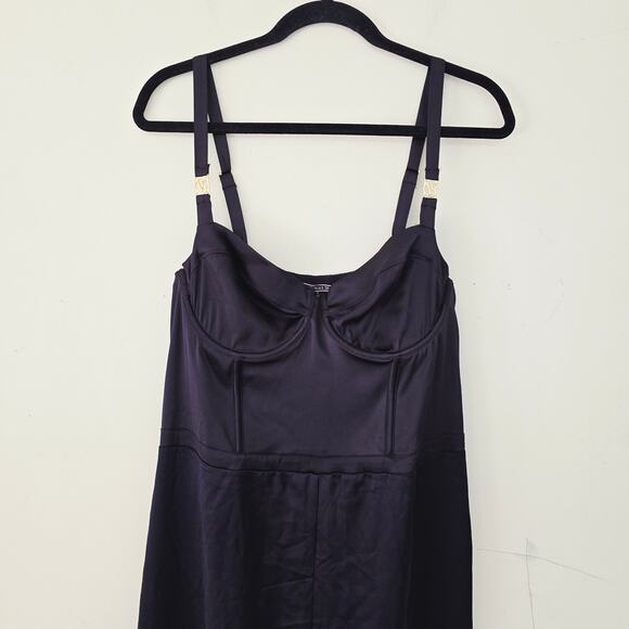 Victoria's Secret Bustier Black Satin Sexy Jumpsuit Women's Size XL - Picture 5 of 10